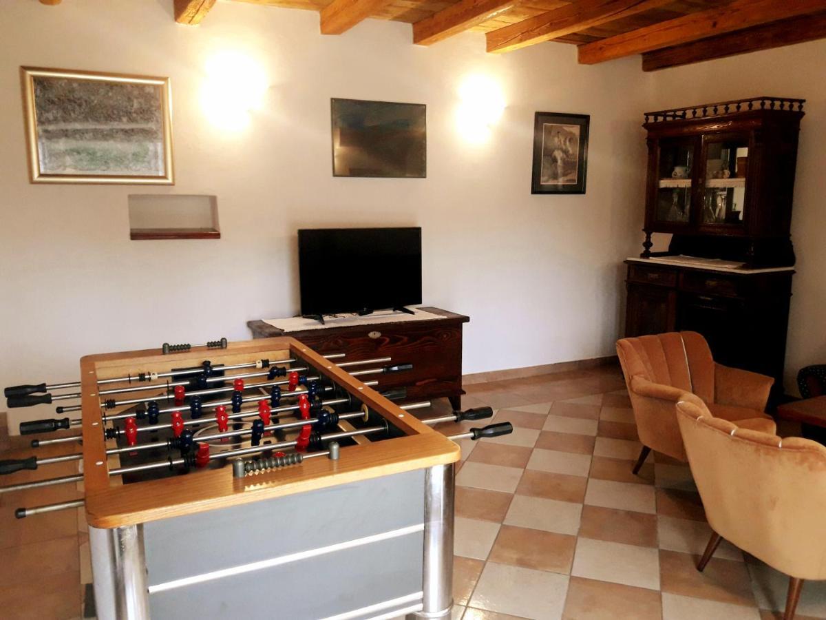 Villa Casa Istriana Nona Pina à Kaštelir Extérieur photo